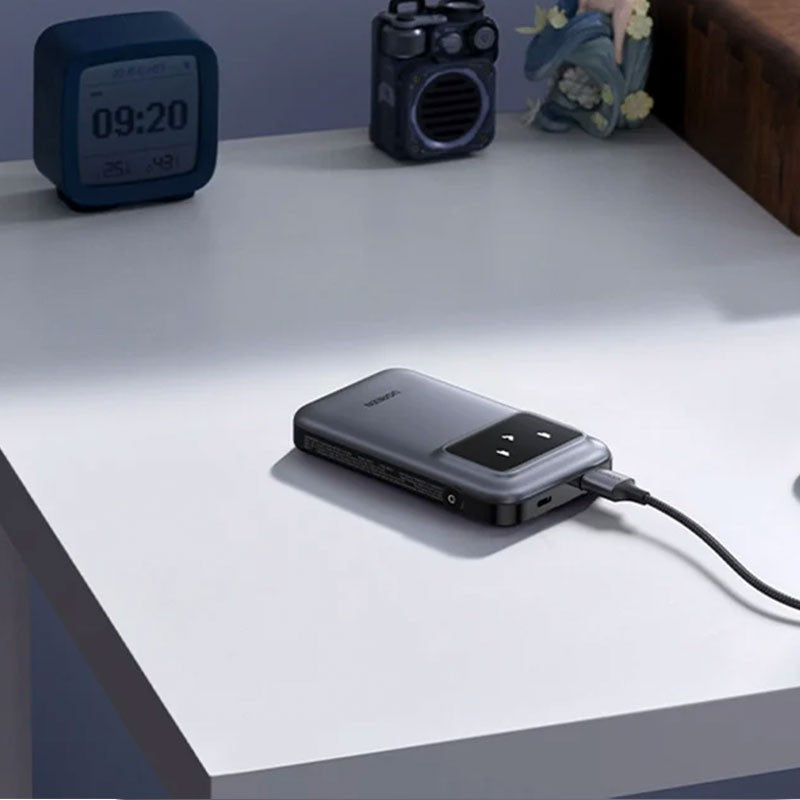 Baterie externa UGREEN 10000mAh Power Bank PB511, 30W, Incarcare bidirectionala, Cablu tip C incorporat, Gri