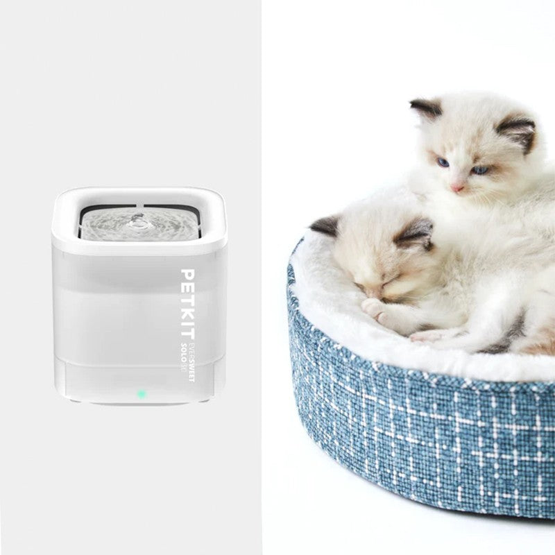 Fantana apa pentru animale de companie PETKIT Eversweet SOLO SE, 1,8 L, filtru in 3 straturi, USB