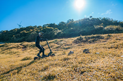 Trotineta electrica pliabila KUKIRIN G2 Max, autonomie max 80km, motor 1000W, acumulator 48V 20Ah